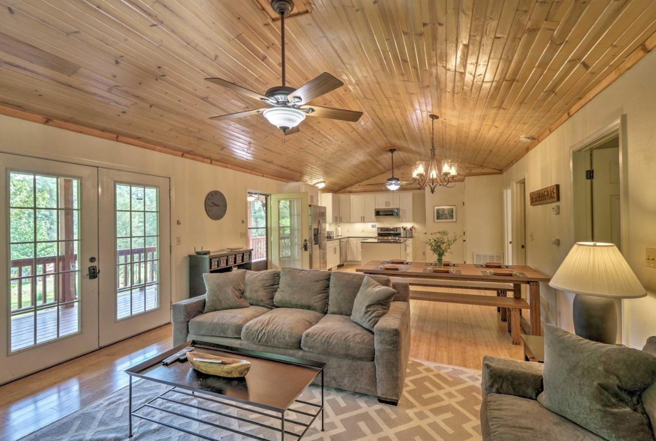 Creekside Hideaway With Fire Pit And Creek Access! Villa Mountain View Exterior foto